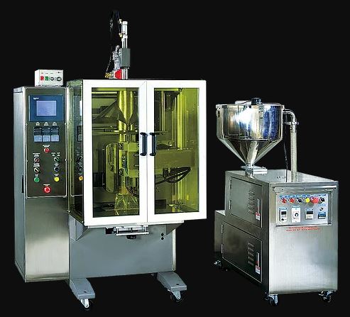 Vertical Liquid Auto Filling Packing Machine